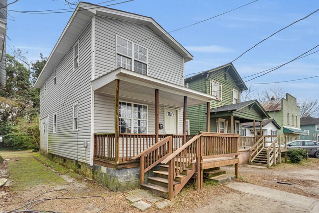 Building Photo - 708 2nd Ave