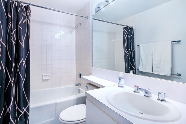 Building Photo - 87 Columbus Ave