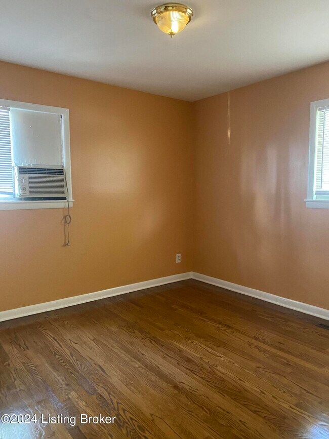 Building Photo - 2711 Gardiner Ln
