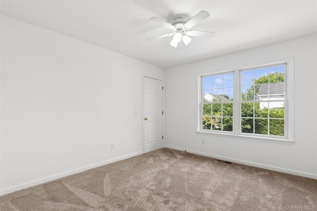 Building Photo - 415 1st St