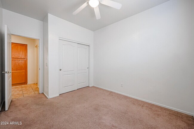 Building Photo - 11617 W La Reata Ave