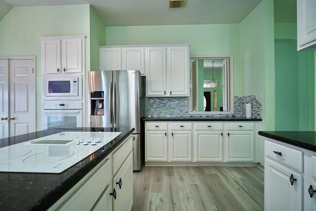 Building Photo - 4503 Oak Valley Dr