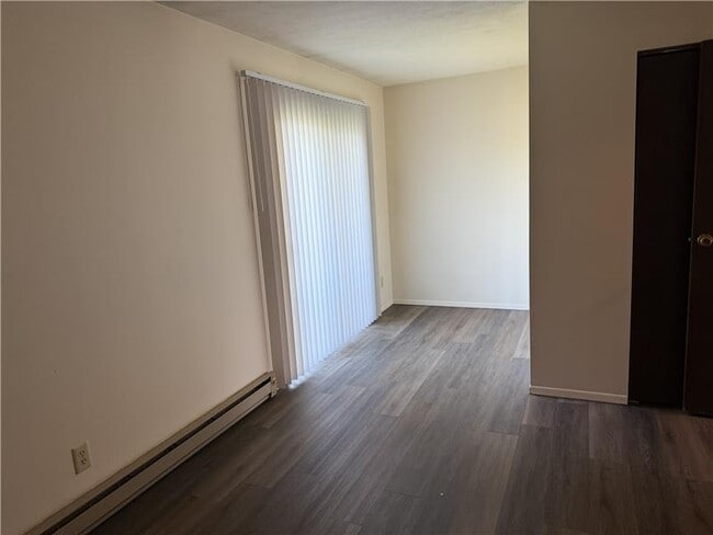 Building Photo - Roanoke Heights Apartments