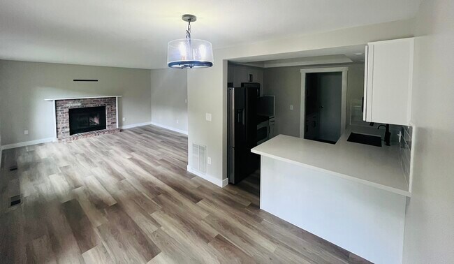 Building Photo - 812 141st Pl SE