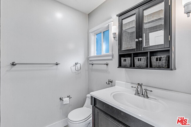 Building Photo - 5628 Buffalo Ave