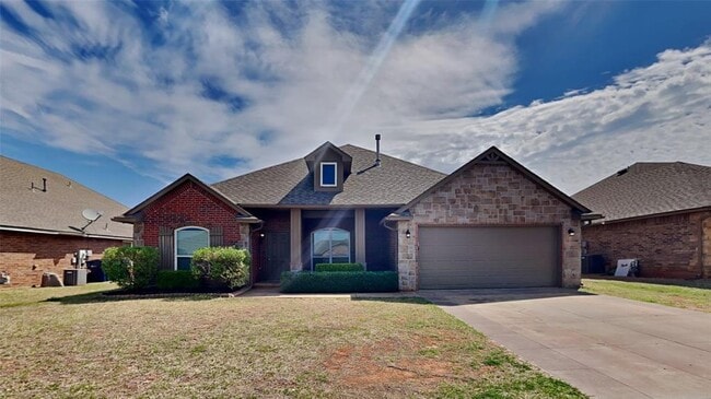 Building Photo - 16208 Romeo Dr