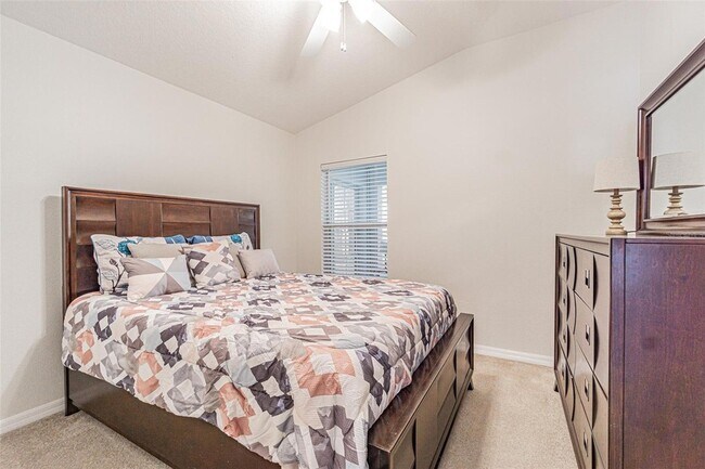 Building Photo - 9608 Rolling Cir