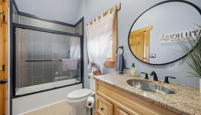 Building Photo - 241 Campbell Rd