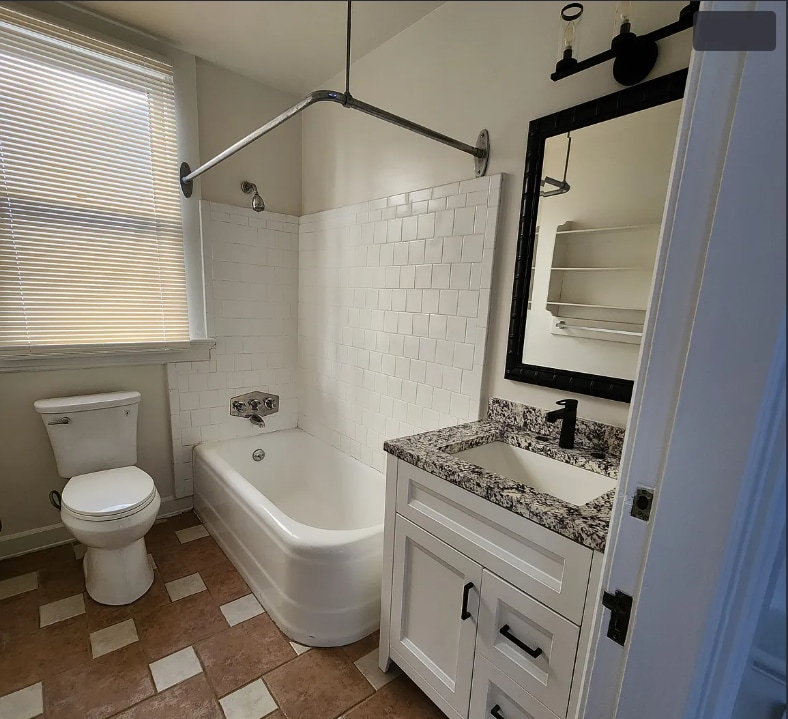 Building Photo - 681 Mira Monte Pl