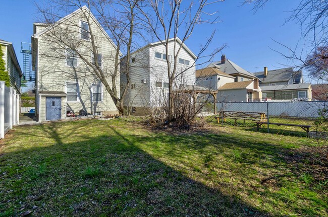 Building Photo - 788 Avenue A Ave