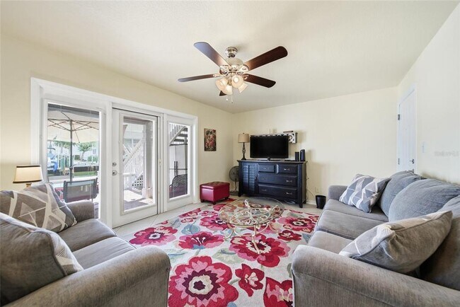Building Photo - 5092 Beach Dr SE