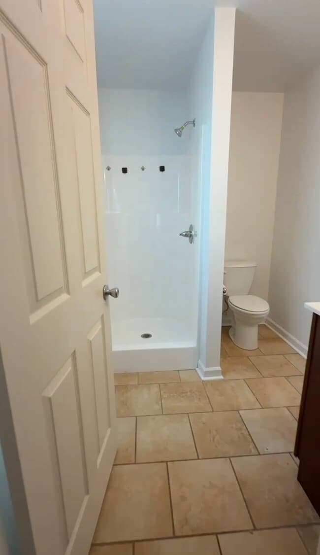 Building Photo - 4967 Trent Hill Dr