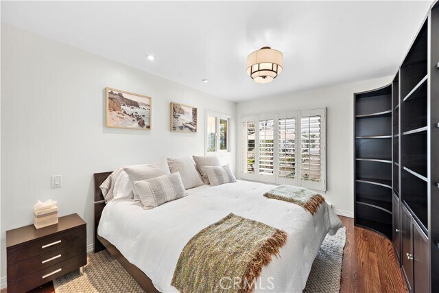 Building Photo - 462 Cliff Dr