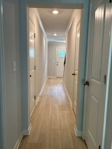 Foyer - 108 Werner Brook Way SW