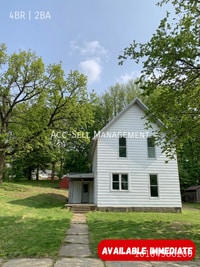 Building Photo - 705 W Grove St