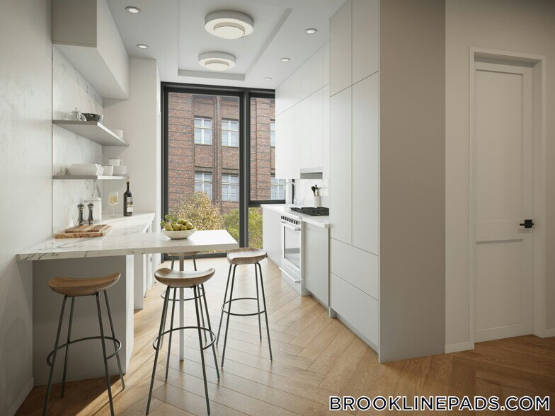 Building Photo - 1578 Beacon St