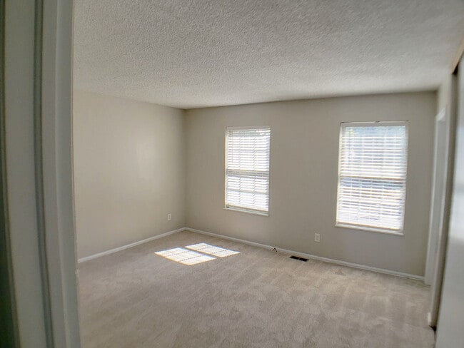 Main bed - 16547 E Harvard Ave