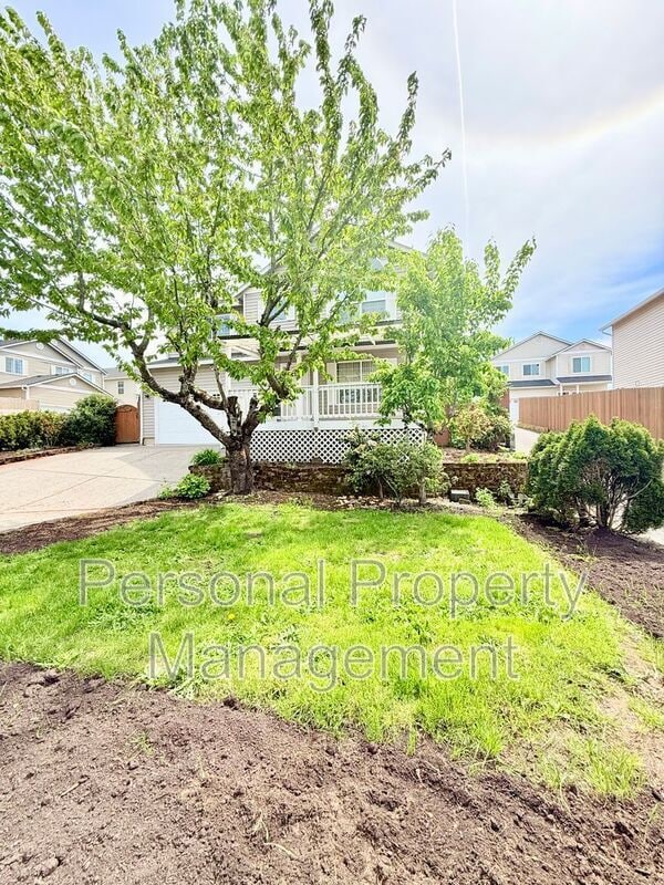 Building Photo - 5621 NE 64th Street