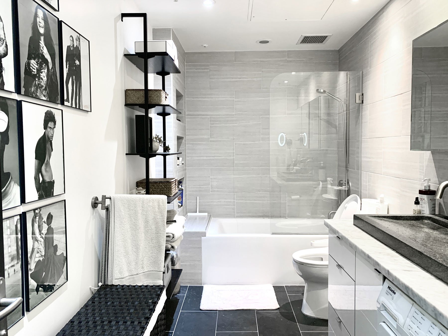 Building Photo - 315 E 8th St