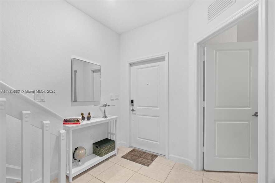 Building Photo - 14807 SW 183rd Ter