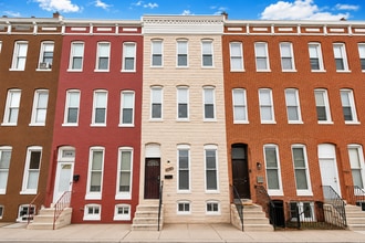 Building Photo - 1418 N Eden St