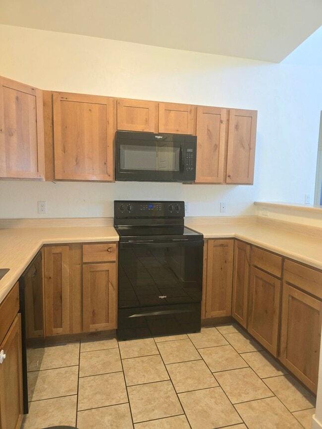 Building Photo - MOVE IN SPECIAL: $300 off the first full month of rent!