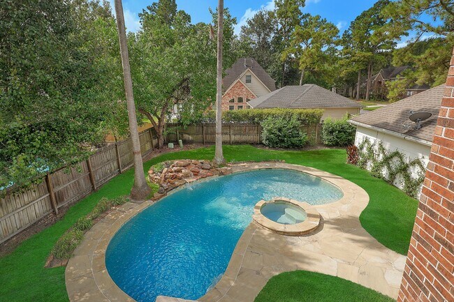 Building Photo - 2 Silverstrand Pl