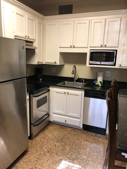 Building Photo - 213 Bendel Rd