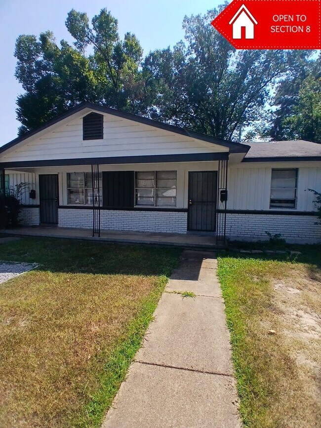 Primary Photo - Fully Renovated 2 bedroom 1 bath Duplex - ...