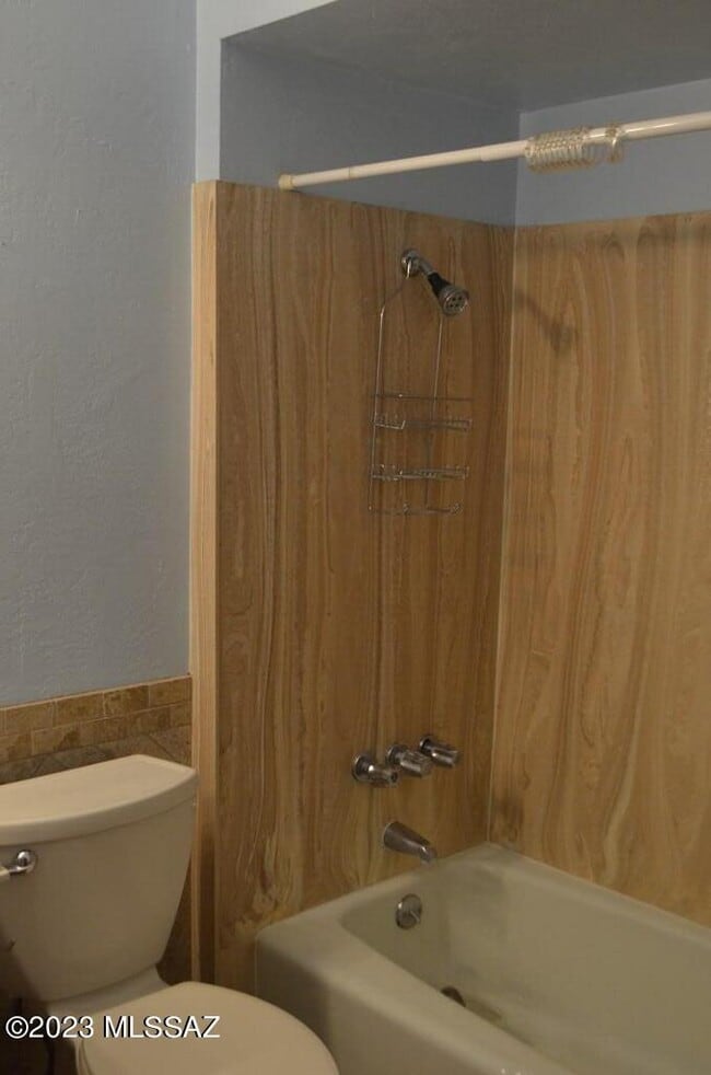 Building Photo - 961 Vía Terrado