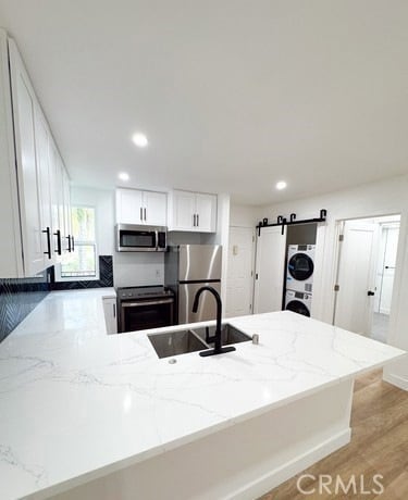 Building Photo - 17000 Burbank Blvd