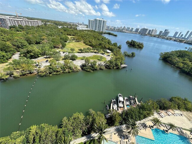 Building Photo - 16385 Biscayne Blvd