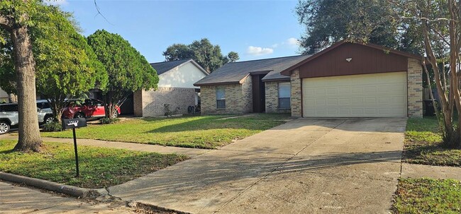 Building Photo - 19327 Cypress Bay Dr