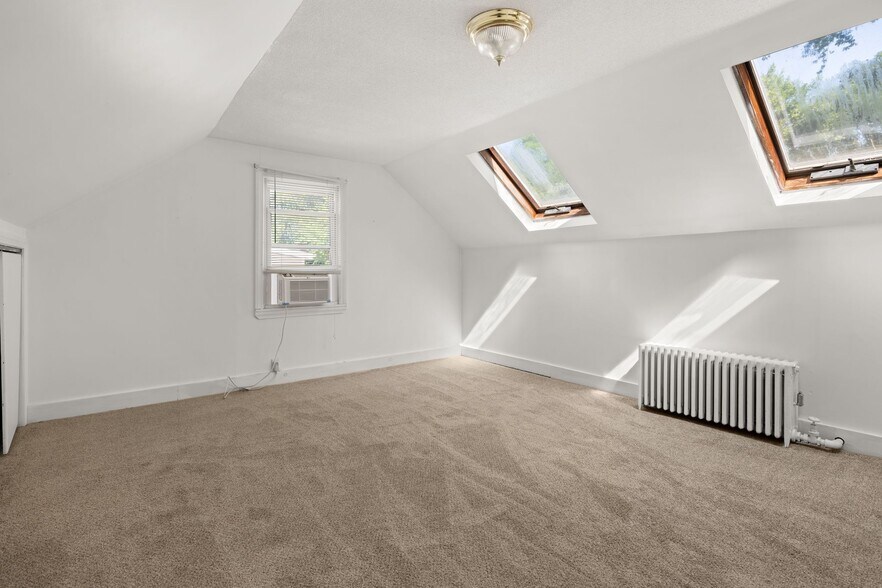 Building Photo - 89 Campbell Ave