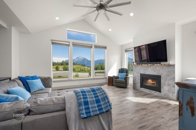 Building Photo - Premium 4BR Rental in The Ranch | Stunning Mountain Views | Easy Community Location | Automatic G...