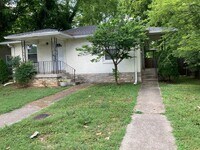 Building Photo - West Nashville 3BR Duplex - Free Rent