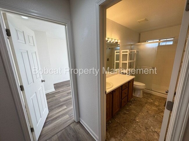 Building Photo - 326 Sandalwood Dr