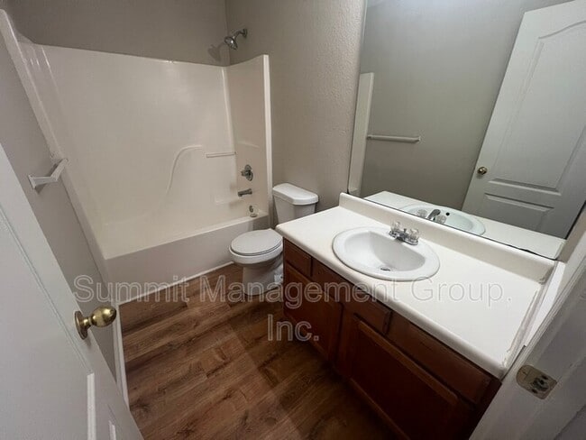 Building Photo - 95 Creek Way