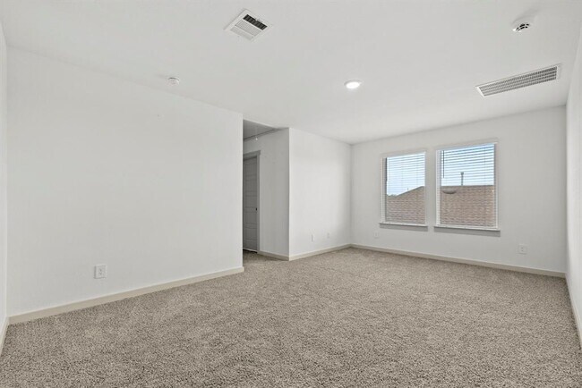 Building Photo - 207 William Ln