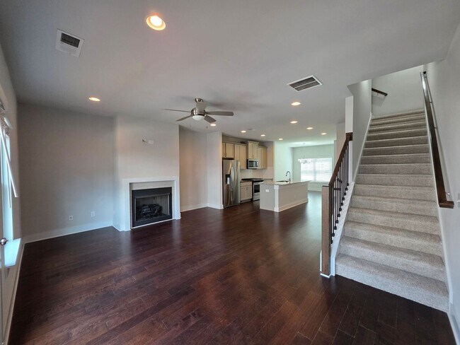 Building Photo - 3779 Oxford Cir