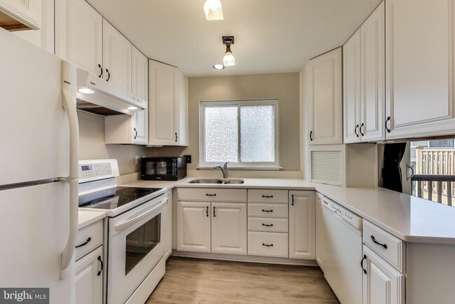 Building Photo - 18509 Owl Run Way