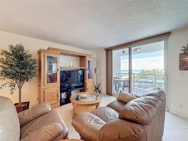 Building Photo - 1890 S Ocean Dr