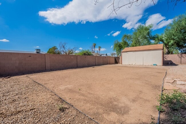Building Photo - Three bedrooms plus big garage!