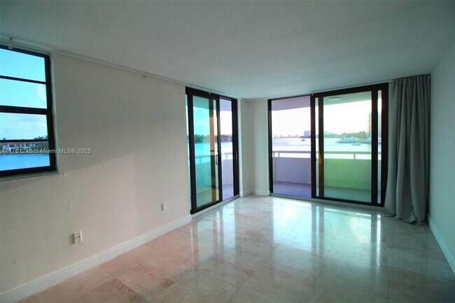 Building Photo - 6820 Indian Creek Dr