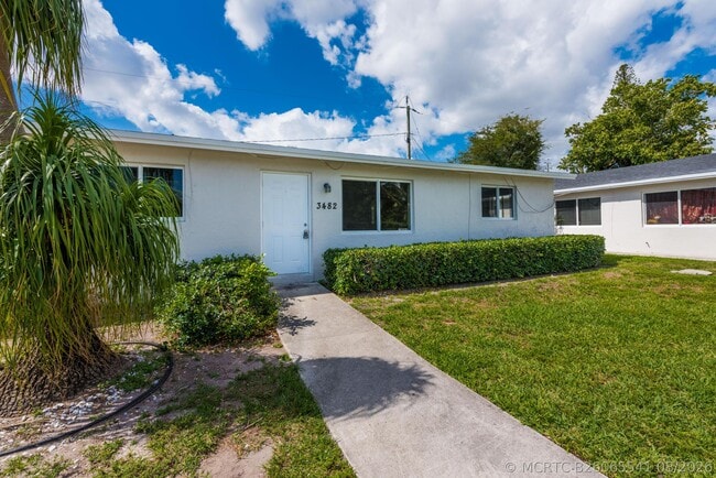 Building Photo - 3482 48th Ln S