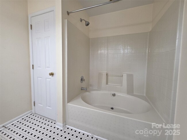 Building Photo - 8844 Treyburn Dr