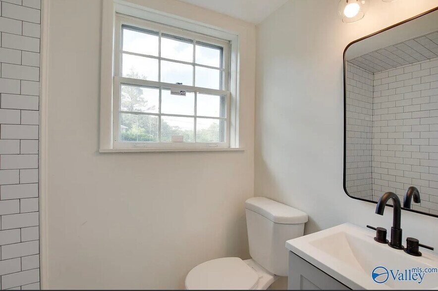 Bathroom 2 - 4701 Raton Blvd NW