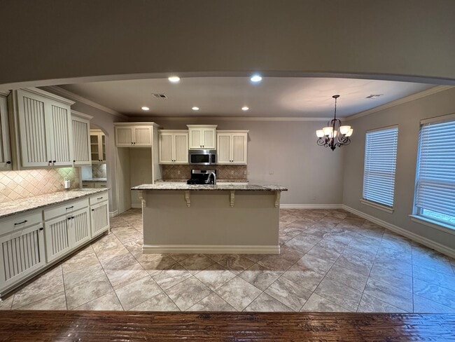 Building Photo - BIXBY - 3 bed, 2 bath, 3 car garage!!