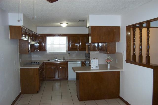 Building Photo - 2916 Southridge Dr