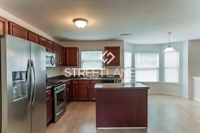 Building Photo - 582 Ironstone Dr